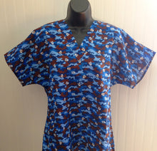Load image into Gallery viewer, Camo Medical Scrub Top Blue Skull & Crossbones Unisex Style for Men & Women