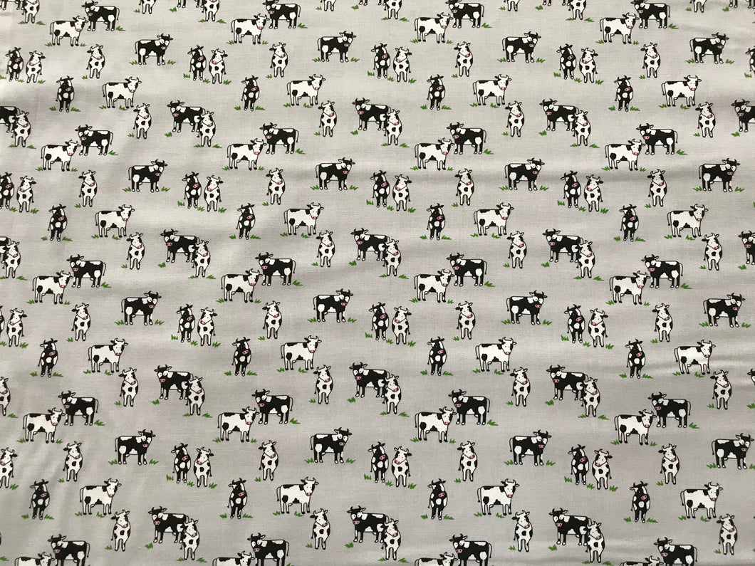 Country Cows in Pasture Gray Fabric Unisex Medical Surgical Scrub Caps Men & Women Tie Back and Bouffant Hat Styles