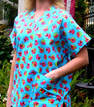 Load image into Gallery viewer, Size Medium Elmo Scrub Top Unisex Style Shirt for Men &amp; Women *IN STOCK *READY TO SHIP
