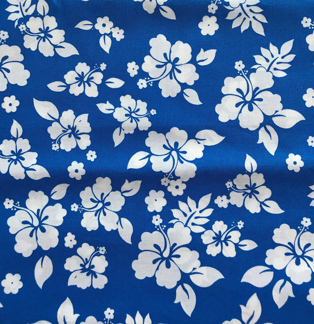 Hawaiian Medical Scrub Top Tropical Hibiscus Flower Blue White Unisex Style for Men & Women